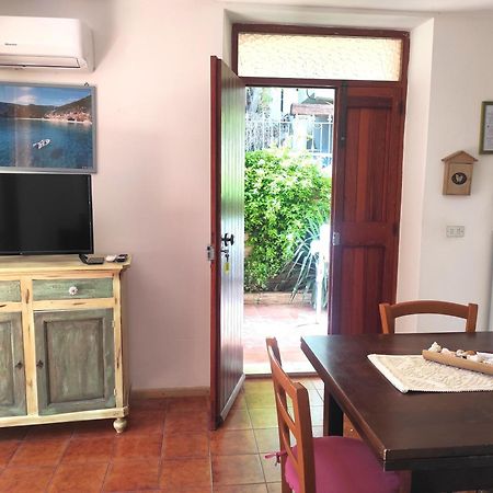 Casa Goletta Soggiorno Per 4 A 2 Minuti Dalla Spiaggia Iunq0334 كالا غونوني المظهر الخارجي الصورة